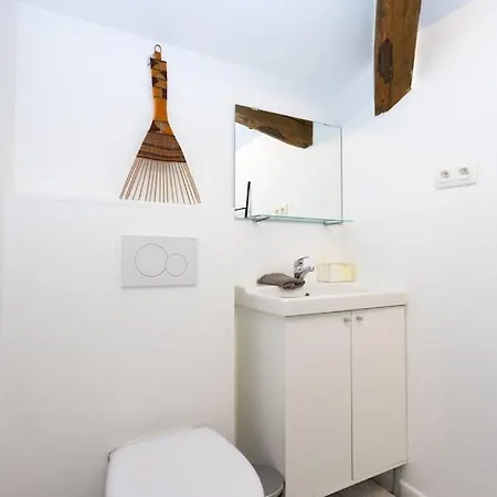 アパート The Backstage