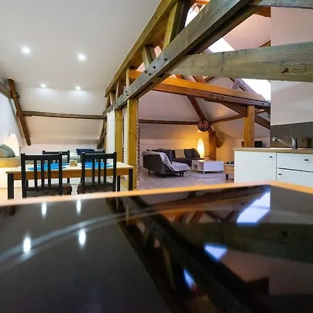 The Backstage * La Roche-en-Ardenne