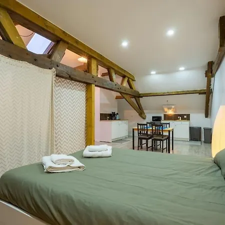 The Backstage * ラ・ロシュ・アン・アルデンヌ